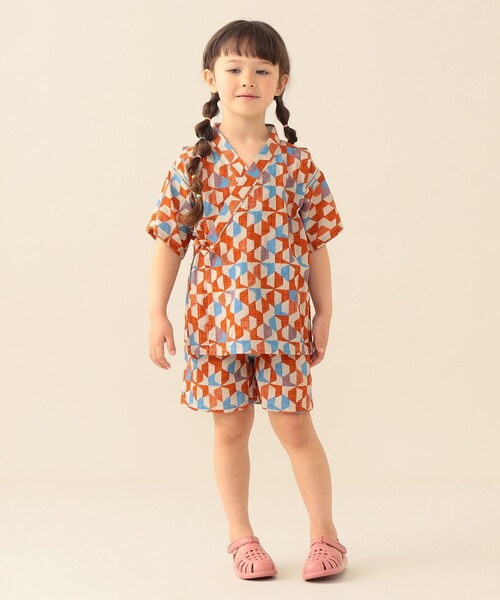 BEAMS mini(ビームスミニ)の「幾何学柄 甚平 2026SS (90~130cm)お祭り 女の子 男の子 夏休み 花火大会 夕涼み(浴衣・キッズ・ブルー/オレンジ・S(90~100)/M(110~120)/L(130~140))」の2枚目の写真
