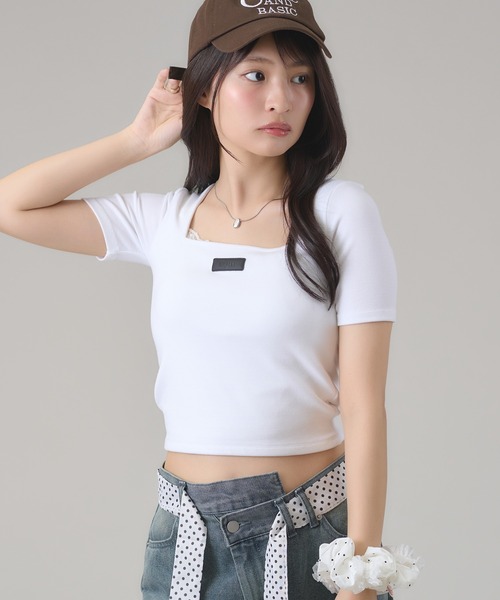 apres jour mignon（アプレジュールミニョン）の「スクエアネックトップス（Tシャツ/カットソー・レディース・ボルドー/ホワイト系その他/チャコールグレー/ブラック系その他/オフホワイト・LARGE/フリー）」の11枚目の写真