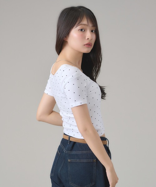 apres jour mignon（アプレジュールミニョン）の「スクエアネックトップス（Tシャツ/カットソー・レディース・ボルドー/ホワイト系その他/チャコールグレー/ブラック系その他/オフホワイト・LARGE/フリー）」の21枚目の写真
