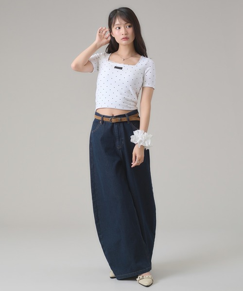 apres jour mignon（アプレジュールミニョン）の「スクエアネックトップス（Tシャツ/カットソー・レディース・ボルドー/ホワイト系その他/チャコールグレー/ブラック系その他/オフホワイト・LARGE/フリー）」の22枚目の写真