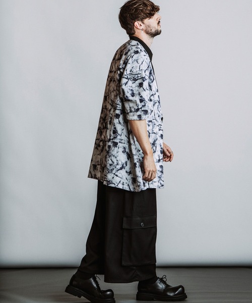 NO ID.(ノーアイディ)の「【NO ID.】Baggy Cropped Cargo Trousers / バギー クロップド カーゴ トラウザーズ(カーゴパンツ・メンズ・グレー/ブラック・2/1)」の13枚目の写真