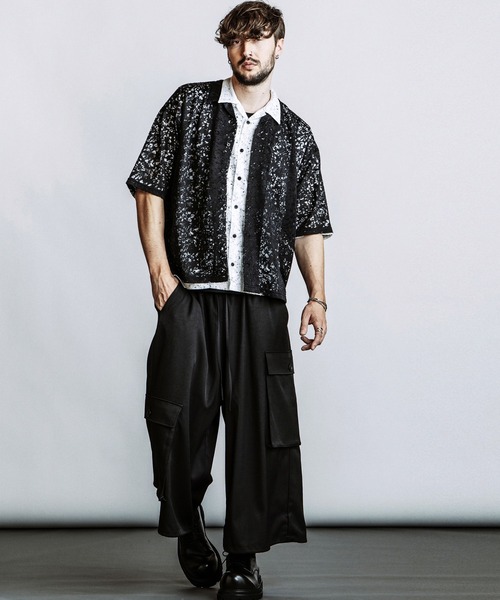 NO ID.(ノーアイディ)の「【NO ID.】Baggy Cropped Cargo Trousers / バギー クロップド カーゴ トラウザーズ(カーゴパンツ・メンズ・グレー/ブラック・2/1)」の22枚目の写真