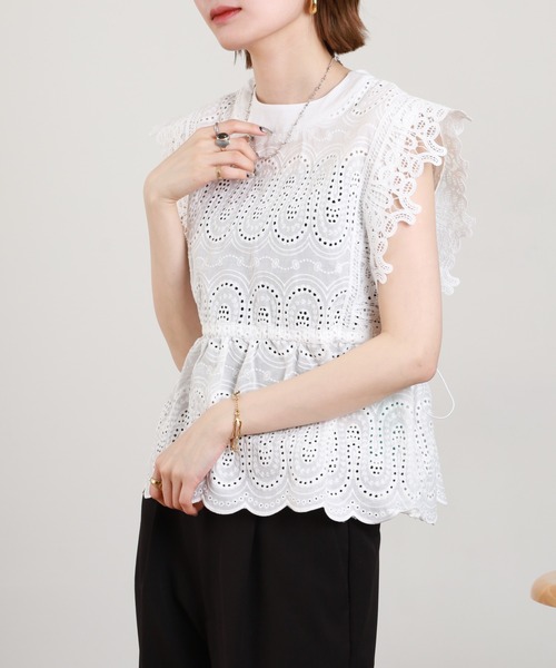 EGLANTINE(エグランティーヌ)の「EGLANTINE レースブラウス ノースリーブ(シャツ/ブラウス・レディース・ブラック/オフホワイト・38)」の3枚目の写真