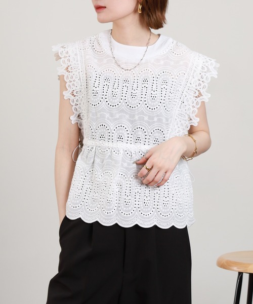 EGLANTINE(エグランティーヌ)の「EGLANTINE レースブラウス ノースリーブ(シャツ/ブラウス・レディース・ブラック/オフホワイト・38)」の5枚目の写真