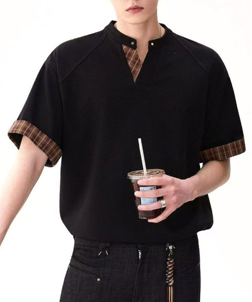 neos(ネオス)の「【neos】チェックレイヤード キーネック プルオーバーTシャツ フェイクレイヤード 半袖 モード 韓国ファッション(Tシャツ/カットソー・メンズ・ブラック/アイボリー・X-LARGE/LARGE/MEDIUM)」の6枚目の写真