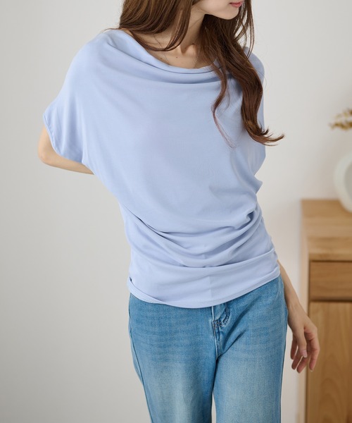 DAYRA(デイラ)の「2WAY オフショル ドレープ 半袖 トップス(Tシャツ/カットソー・レディース・ブラウン/ライトブルー/ブラック/グレー/ピンク/ホワイト・FREE)」の5枚目の写真
