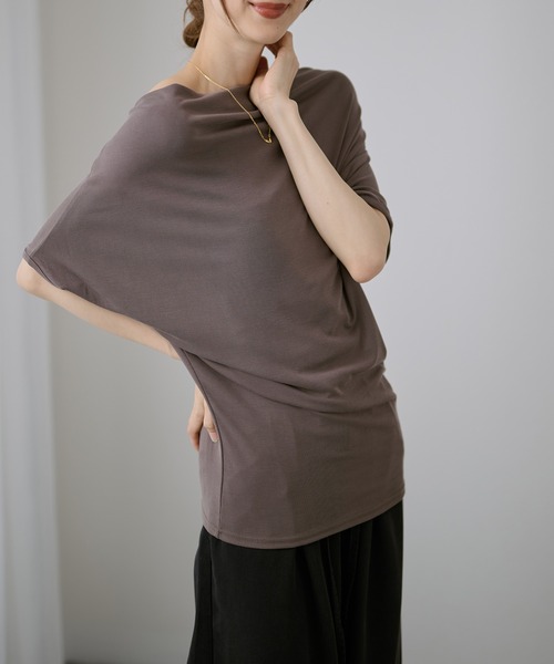 DAYRA(デイラ)の「2WAY オフショル ドレープ 半袖 トップス(Tシャツ/カットソー・レディース・ブラウン/ライトブルー/ブラック/グレー/ピンク/ホワイト・FREE)」の15枚目の写真
