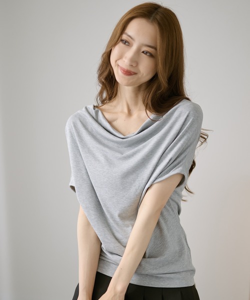 DAYRA(デイラ)の「2WAY オフショル ドレープ 半袖 トップス(Tシャツ/カットソー・レディース・ブラウン/ライトブルー/ブラック/グレー/ピンク/ホワイト・FREE)」の19枚目の写真