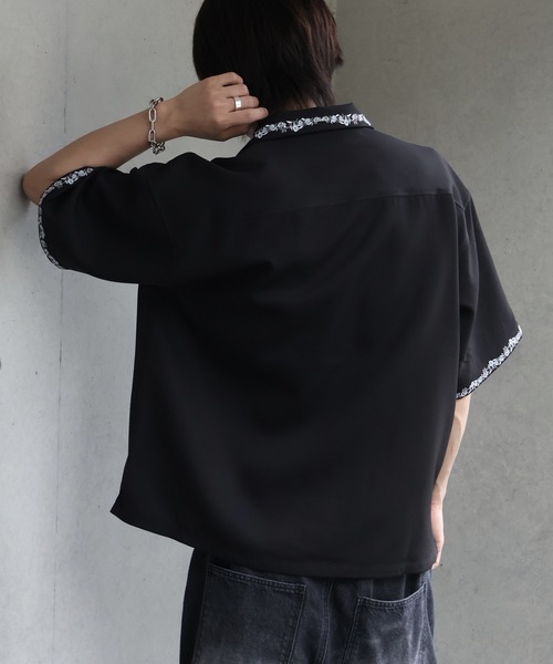 welise(ウェライズ)の「【welise/ウェライズ】リッチドレープスムース ハーフスリーブ エレガンスフラワーエンブロイド オープンカラーシャツ(シャツ/ブラウス・メンズ・ホワイト/ブラック・S/L/M)」の18枚目の写真