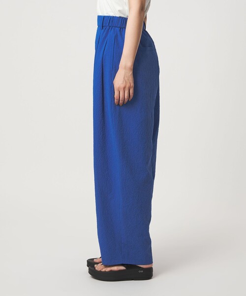 green label relaxing(グリーンレーベルリラクシング)の「【WEB限定】<at ease>カラミ カーブ パンツ(その他パンツ・レディース・ケリーグリーン/ブラック/ロイヤルブルー・SHORT/38/36/TALL)」の19枚目の写真
