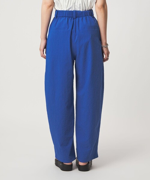 green label relaxing(グリーンレーベルリラクシング)の「【WEB限定】<at ease>カラミ カーブ パンツ(その他パンツ・レディース・ケリーグリーン/ブラック/ロイヤルブルー・SHORT/38/36/TALL)」の20枚目の写真