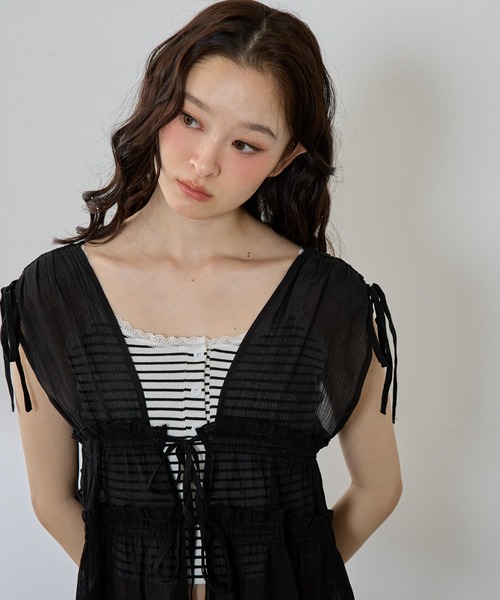 P.V.T(ピーブイティー)の「楊柳肩リボンシャーリングBL(シャツ/ブラウス・レディース・ブラウン/ブラック/ホワイト・M)」の17枚目の写真