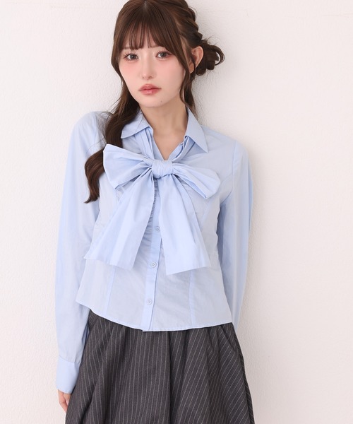 one after another NICE CLAUP(ワンアフターアナザーナイスクラップ)の「〈取り外し可能〉ボウタイリボンブラウス(シャツ/ブラウス・レディース・ドット/サックスブルー/ホワイト/ピンク・FREE)」の2枚目の写真