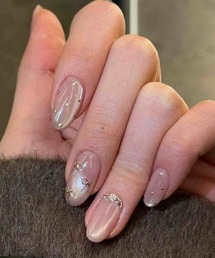 Lace Ladies（レースレディース）の「うるつや ニュアンス パール ビジュー ネイルチップ（ネイルシール/ネイルチップ）」
