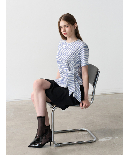 LE YIEL（ルイエル）の「アシンメトリックストライプTシャツ_ブルー（Tシャツ/カットソー・レディース・ブルー・MEDIUM）」の5枚目の写真