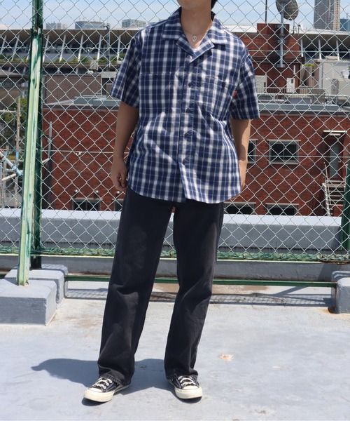 UNIVERSAL OVERALL(ユニバーサルオーバーオール)の「UNIVERSAL OVERALL / OPEN COLLAR CHECK ST / チェック柄オープンカラー半袖シャツ(シャツ/ブラウス・メンズ・ベージュ系その他7/ホワイト×ブルー・S/M/L)」の6枚目の写真