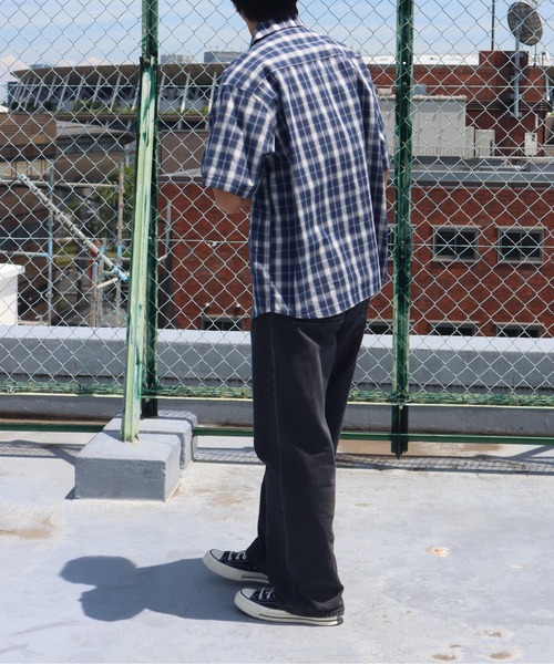 UNIVERSAL OVERALL(ユニバーサルオーバーオール)の「UNIVERSAL OVERALL / OPEN COLLAR CHECK ST / チェック柄オープンカラー半袖シャツ(シャツ/ブラウス・メンズ・ベージュ系その他7/ホワイト×ブルー・S/M/L)」の5枚目の写真