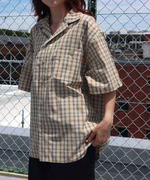 UNIVERSAL OVERALL(ユニバーサルオーバーオール)の「UNIVERSAL OVERALL / OPEN COLLAR CHECK ST / チェック柄オープンカラー半袖シャツ(シャツ/ブラウス・メンズ・ベージュ系その他7/ホワイト×ブルー・S/M/L)」の14枚目の写真