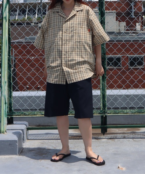 UNIVERSAL OVERALL(ユニバーサルオーバーオール)の「UNIVERSAL OVERALL / OPEN COLLAR CHECK ST / チェック柄オープンカラー半袖シャツ(シャツ/ブラウス・メンズ・ベージュ系その他7/ホワイト×ブルー・S/M/L)」の9枚目の写真