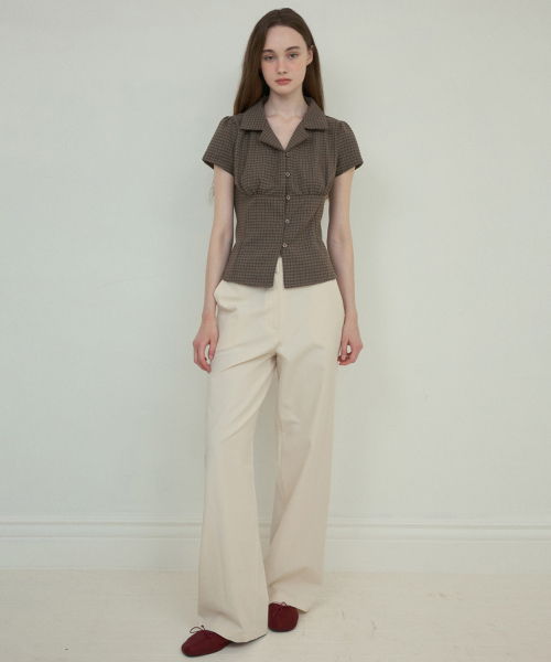 OURNOSTALGIA(アワー ノスタルジア)の「Mono basic straight cotton pants_Beige(O25-PT02)(その他パンツ・レディース・Beige・MEDIUM/SMALL)」の7枚目の写真