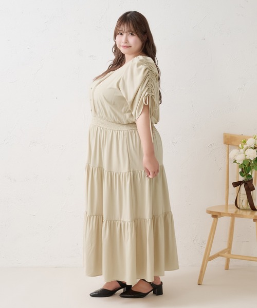 Louiosy(ルオシー)の「【Louiosy】【大きいサイズ】ショルダーギャザーティアードワンピース(ワンピース・レディース・ベージュ/ダークブラウン・4L/3L)」の5枚目の写真