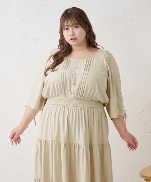 Louiosy(ルオシー)の「【Louiosy】【大きいサイズ】ショルダーギャザーティアードワンピース(ワンピース・レディース・ベージュ/ダークブラウン・4L/3L)」の13枚目の写真