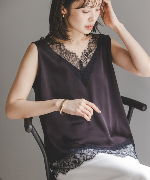 Noble(ノーブル)の「《セットアップ対応》ルナサテンレーストリミングタンク(シャツ/ブラウス・レディース・ブラウン/ホワイト系その他/ブラック・FREE)」の3枚目の写真