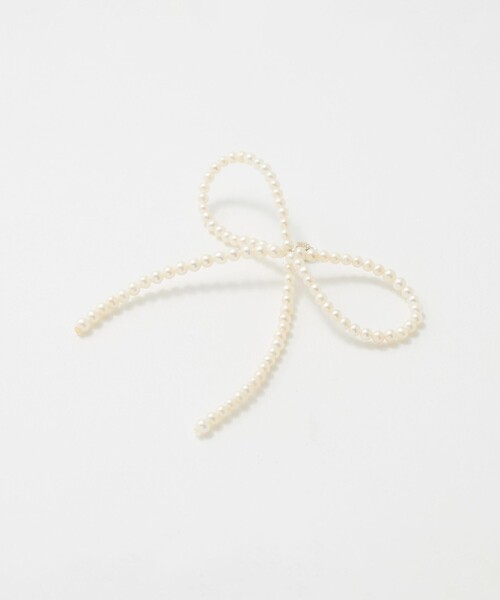 Steven Alan(スティーブンアラン)の「<SASKIA DIEZ>PEARL BOW EARSTUD/シングルピアス(ピアス(片耳用)・レディース・ホワイト・FREE)」の2枚目の写真