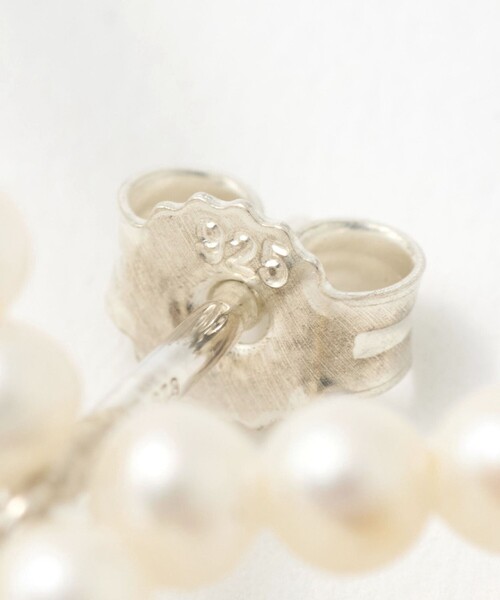 Steven Alan(スティーブンアラン)の「<SASKIA DIEZ>PEARL BOW EARSTUD/シングルピアス(ピアス(片耳用)・レディース・ホワイト・FREE)」の6枚目の写真