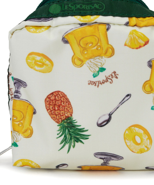 LeSportsac(レスポートサック)の「SQUARE COSMETIC パインベアジェリー(ポーチ・レディース・イエロー・FREE)」の5枚目の写真