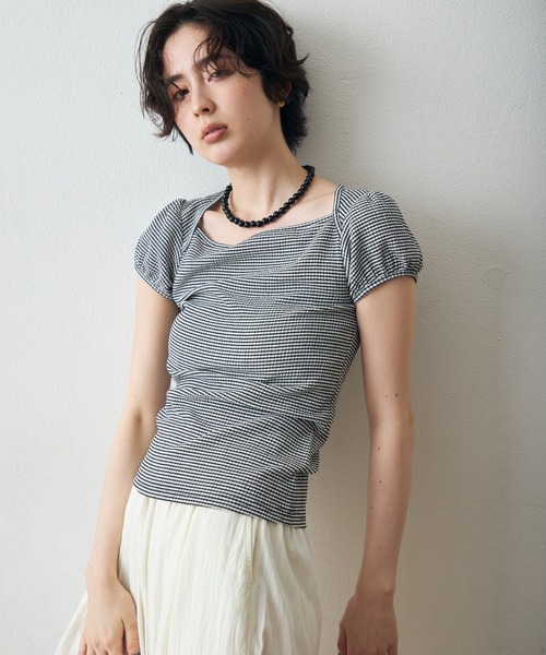 Trish(トリッシュ)の「シャーリングカットフレンチパフスリーブプルオーバー(Tシャツ/カットソー・レディース・その他/ブラック/ホワイト・MEDIUM)」の7枚目の写真