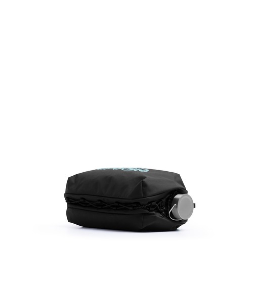 Topologie(トポロジー)の「Topologie x Cafe du Cycliste Bottle Sacoche Large(ショルダーバッグ・レディース・ブラック×ピンク/ブラック×ブルー・ONE SIZE)」の5枚目の写真