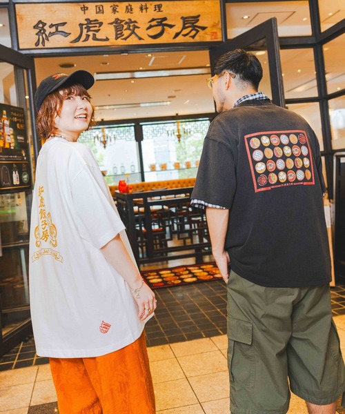 niko and...(ニコアンド)の「【紅虎餃子房】コラボ グラフィックTシャツ(Tシャツ/カットソー・メンズ・ホワイト/レッド/オフホワイト/ブラック・MEDIUM/LARGE)」の11枚目の写真