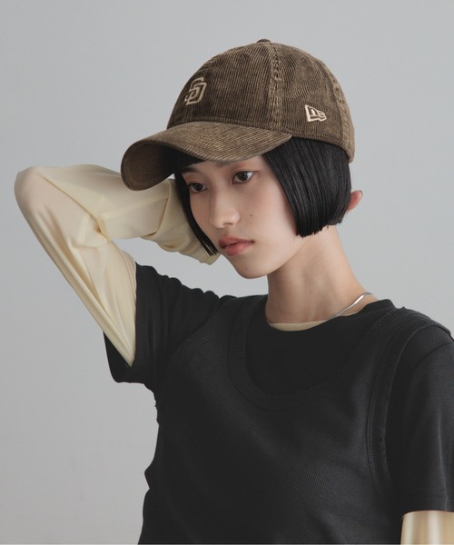 LOWRYS FARM(ローリーズファーム)の「【NEWERA】ローリーズファーム別注企画 920CS/CORDUROY26 1042439(キャップ・レディース・ブラウン/ネイビー/レッド/ホワイト/ダークブラウン・FREE)」の4枚目の写真