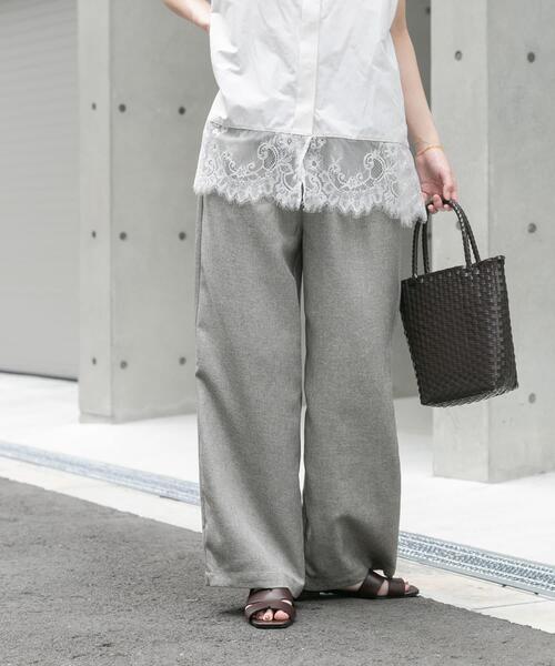 ITEMS URBANRESEARCH(アイテムズ アーバンリサーチ)の「ドビーワイドパンツ(その他パンツ・レディース・ベージュ/チャコールグレー・FREE)」の1枚目の写真