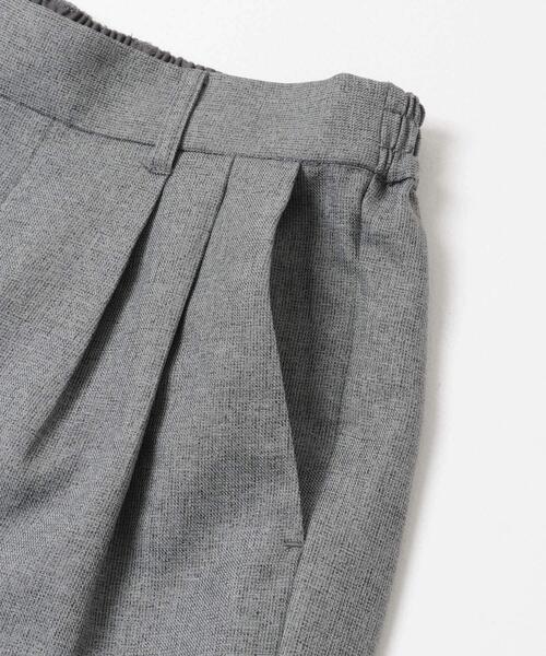 ITEMS URBANRESEARCH(アイテムズ アーバンリサーチ)の「ドビーワイドパンツ(その他パンツ・レディース・ベージュ/チャコールグレー・FREE)」の8枚目の写真