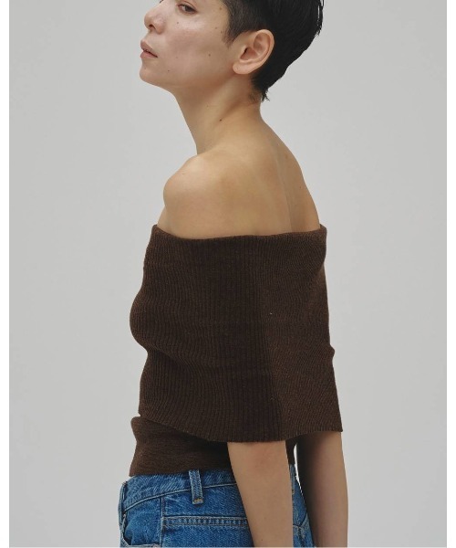TODAYFUL（トゥデイフル）の「TODAYFUL Seamless Offshoulder Knit（ニット/セーター・レディース・ブラック/ダークブラウン・FREE）」の7枚目の写真
