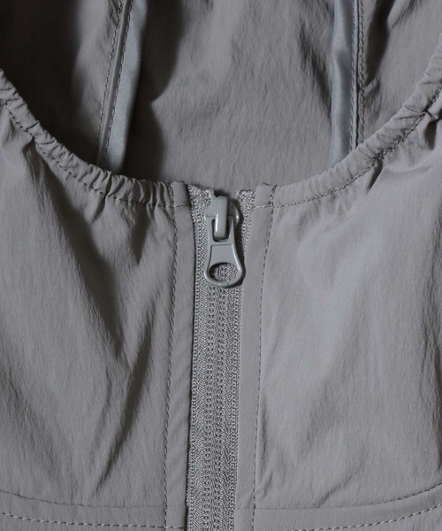 ANPAS(アンパス)の「Lightweight Poly-Stretch Active Hoodie / ポリストレッチ ファンクショナル ナイロンパーカー / 接触冷感 フードブルゾン フルジップ アクティブパーカー メンズ レディース ユニセックス ライトアウター(マウンテンパーカー・メンズ・ブラック/グレー・M/L/XL)」の18枚目の写真