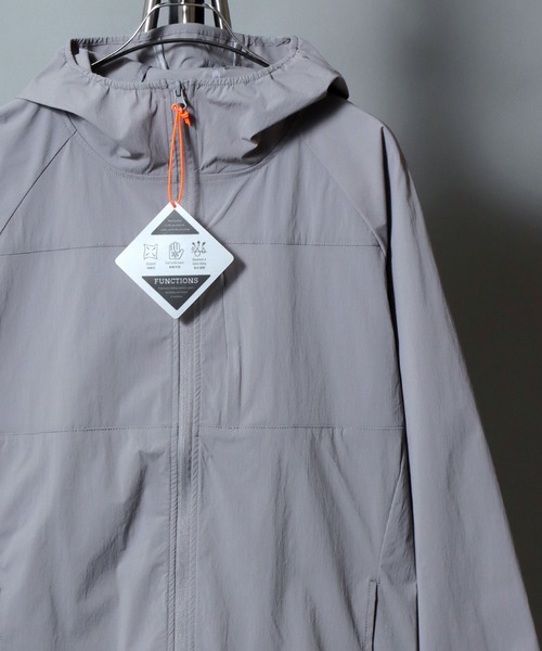 ANPAS(アンパス)の「Lightweight Poly-Stretch Active Hoodie / ポリストレッチ ファンクショナル ナイロンパーカー / 接触冷感 フードブルゾン フルジップ アクティブパーカー メンズ レディース ユニセックス ライトアウター(マウンテンパーカー・メンズ・ブラック/グレー・M/L/XL)」の13枚目の写真