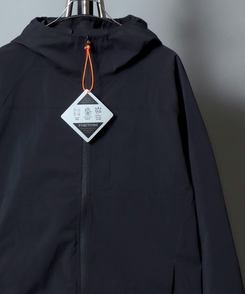 ANPAS(アンパス)の「Lightweight Poly-Stretch Active Hoodie / ポリストレッチ ファンクショナル ナイロンパーカー / 接触冷感 フードブルゾン フルジップ アクティブパーカー メンズ レディース ユニセックス ライトアウター(マウンテンパーカー・メンズ・ブラック/グレー・M/L/XL)」の6枚目の写真