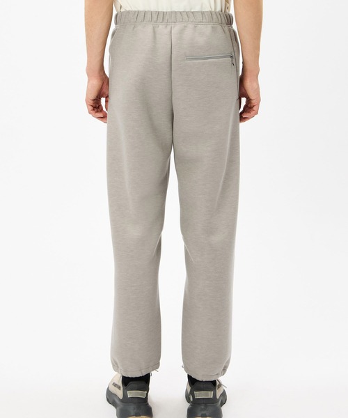 THE NORTH FACE(ザノースフェイス)の「THE NORTH FACE Tech Air Sweat Pant ザ ノースフェイス テックエアースウェットパンツ(メンズ)(スウェットパンツ・メンズ・ブラック・MEDIUM/SMALL/X-LARGE/LARGE)」の5枚目の写真