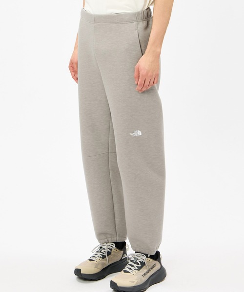 THE NORTH FACE(ザノースフェイス)の「THE NORTH FACE Tech Air Sweat Pant ザ ノースフェイス テックエアースウェットパンツ(メンズ)(スウェットパンツ・メンズ・ブラック・MEDIUM/SMALL/X-LARGE/LARGE)」の3枚目の写真