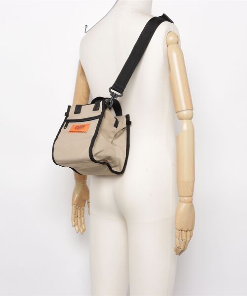 TETE HOMME(テットオム)の「【UNIVERSAL OVERALL】2WAY mini shoulder / ミニショルダーバッグ(ショルダーバッグ・メンズ・カーキ/レッド/ブラック/イエロー/チャコールグレー・FREE)」の6枚目の写真