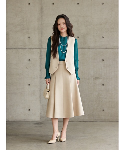 Sew loop(ソーループ)の「衿タックデザイン超軽シアー長袖ブラウス(シャツ/ブラウス・レディース・グレイッシュブルー/グリーン/ブラック・FREE)」の4枚目の写真