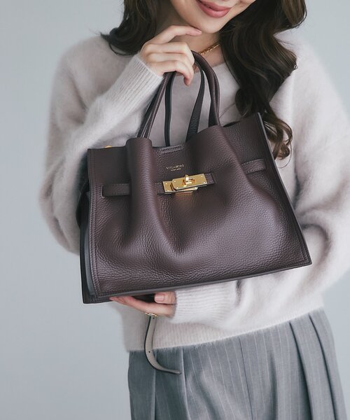 La boutique BonBon（ラブティックボンボン）の「【ヴィオラドーロ】イタリアン型押ダブルフェイスレザートートM（トートバッグ・レディース・ブラウン/ブラック/グレー系その他・FREE）」の3枚目の写真