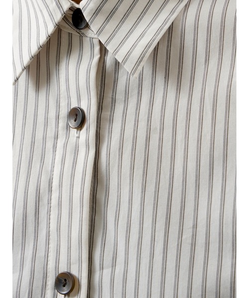 LA PEAU DE GEM(ラポドゥジェム)の「【 LA PEAU DE GEM 】 stripe cropped shirt / ストライプクロップドシャツ(シャツ/ブラウス・レディース・ベージュ/ホワイト・FREE)」の7枚目の写真