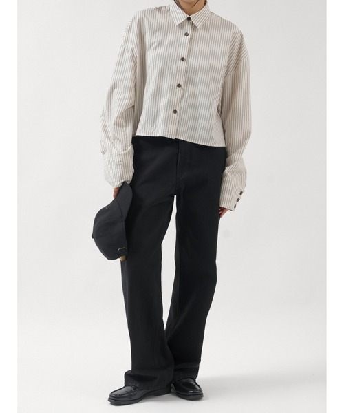 LA PEAU DE GEM(ラポドゥジェム)の「【 LA PEAU DE GEM 】 stripe cropped shirt / ストライプクロップドシャツ(シャツ/ブラウス・レディース・ベージュ/ホワイト・FREE)」の3枚目の写真