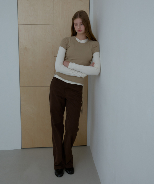 CCOMA(コンマ)の「CMJ36 ディープブラウン フレアパンツ(デニムパンツ・レディース・その他・SMALL/LARGE/MEDIUM)」の3枚目の写真