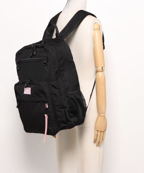 Lee(リー)の「【Lee/リー】【容量23L 撥水加工を施したポリエステル素材を使用】フロントメッシュリュック スポーティ テープチャーム付き デイリーユース 通勤 通学(バックパック/リュック・レディース・ブラック/ピンク/ライトグリーン・FREE)」の4枚目の写真