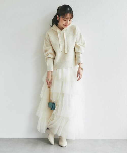 La boutique BonBon（ラブティックボンボン）の「【軽くてもちもち】カラーネップフーディニット（ニット/セーター・レディース・アイボリー/グレー・FREE）」の10枚目の写真